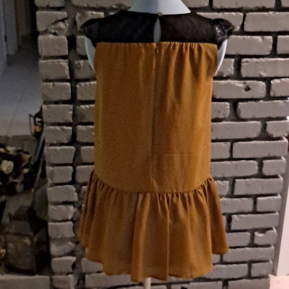 Dress - Picture 5 of 6